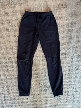 Lululemon city sweat jogger size small  in navy